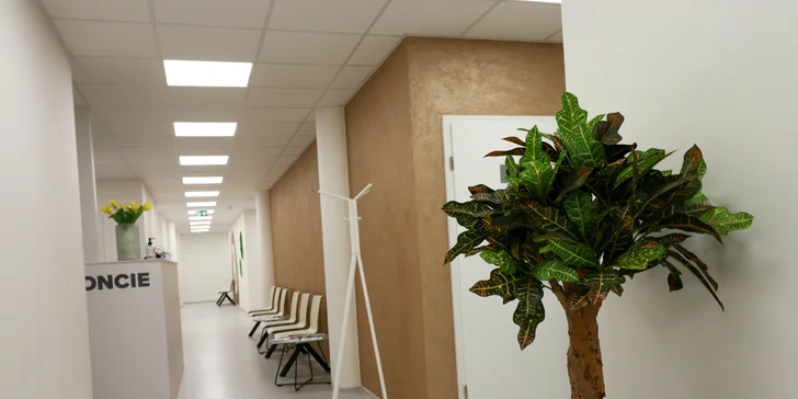 Zářivý úsměv: bělení zubů InSmile se zesvětlením až o 9 odstínů