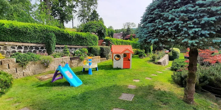 Pohoda v Severních Čechách: pronájem vybavené chaty pro 5 osob