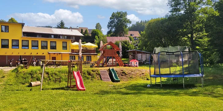 Rodinné ubytování pod Tanvaldským špičákem u říčky Kamenice