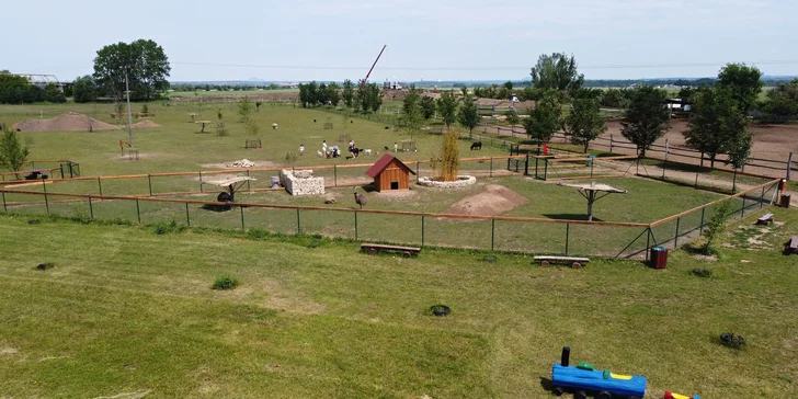Celodenní vstup do zooparku pro dítě a dospělého: emu, klokan i nandu pampový