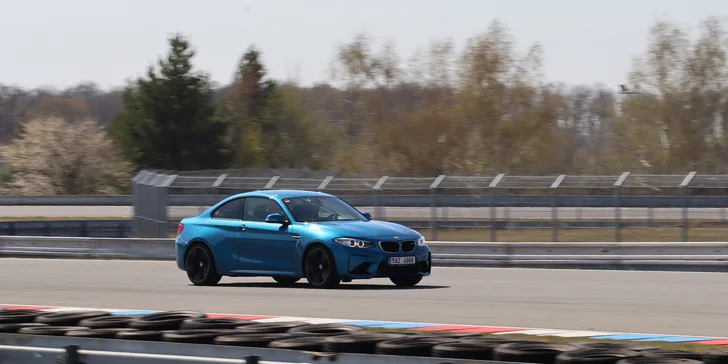 1–4 kola na okruhu v Mostě či Brně jako řidič nebo spolujezdec BMW M2 a M3
