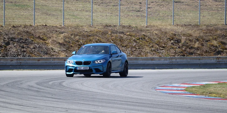 1–4 kola na okruhu v Mostě či Brně jako řidič nebo spolujezdec BMW M2 a M3