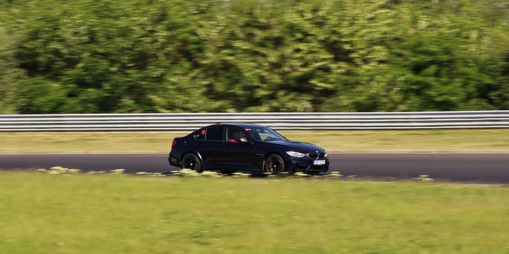 1–4 kola na okruhu v Mostě či Brně jako řidič nebo spolujezdec BMW M2 a M3