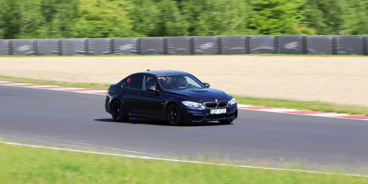 1–4 kola na okruhu v Mostě či Brně jako řidič nebo spolujezdec BMW M2 a M3