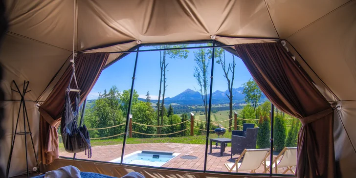 Romantický glamping s venkovní vířivkou jen kousek od Zakopaného
