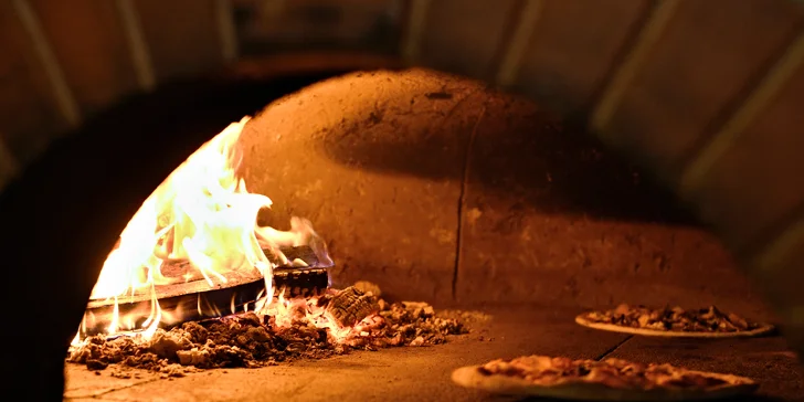 Itálie pro jednoho či pár: 32cm pizza, těstoviny či risotto dle výběru