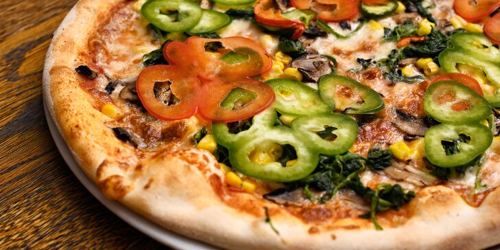 Itálie pro jednoho či pár: 32cm pizza, těstoviny či risotto dle výběru