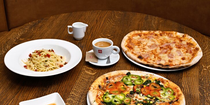Itálie pro jednoho či pár: 32cm pizza či těstoviny dle výběru, panna cotta a káva