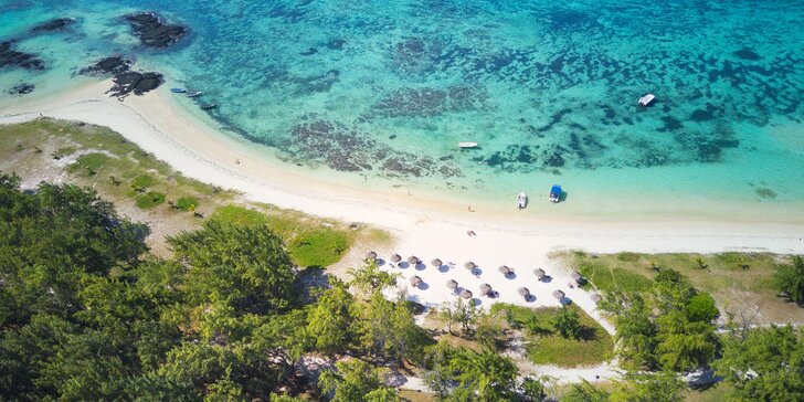 Romantická dovolená na Mauriciu: 4* ubytování s polopenzí, písečná pláž přímo u hotelu