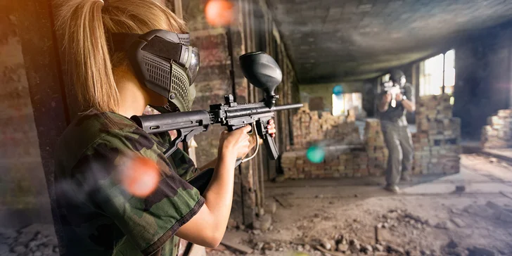 2 hodiny indoor paintballu v Brně s plnou výbavou i kuličkami