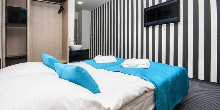Léto pod Tatrami: polopenze a neomezený vstup do AquaCity Poprad, ideální pro páry i seniory