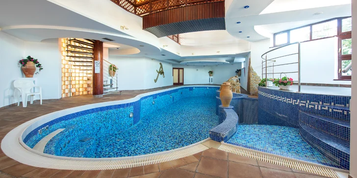 Dovolená v srdci Vysokých Tater: snídaně a bazén i program pro děti