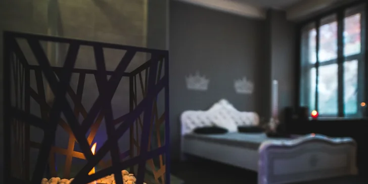 Privátní wellness pokoje v různých stylech: hydromasážní vana, sauna i relax zóna