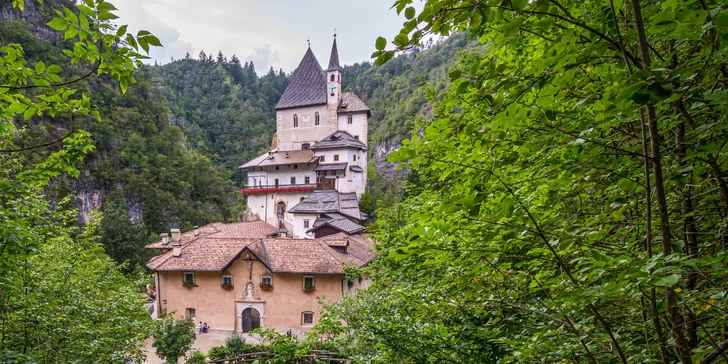 Aktivní dovolená v Dolomitech pro pár i rodinu: 3* hotel s polopenzí a vstupem do wellness, až 2 děti zdarma