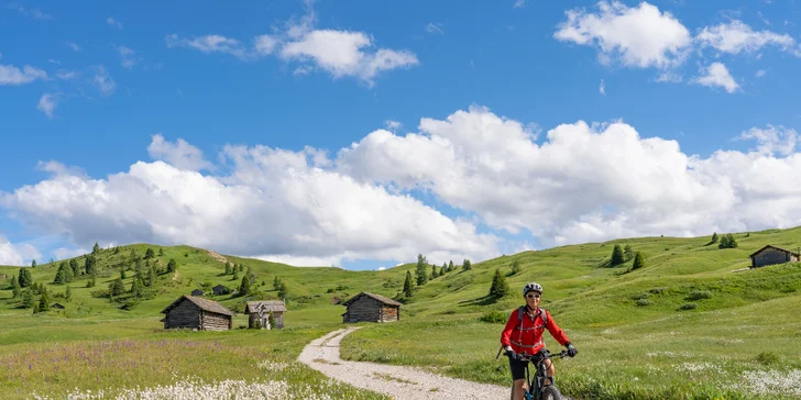 Aktivní dovolená v Dolomitech pro pár i rodinu: 3* hotel s polopenzí a vstupem do wellness, až 2 děti zdarma