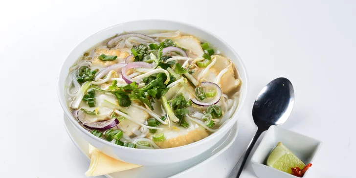 Asie na talíři: pochutnejte si na menu se závitky i vegetariánském jídle pro jednoho i pro dva