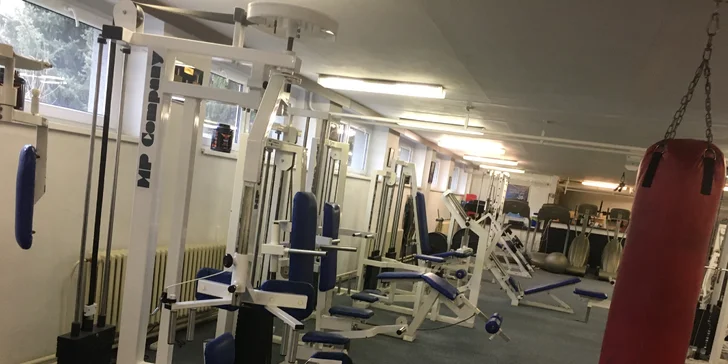 Vstupné do posilovny a protein, nebo permanentka s iontovým nápojem