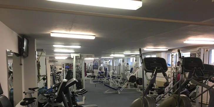 Vstupné do posilovny a protein, nebo permanentka s iontovým nápojem