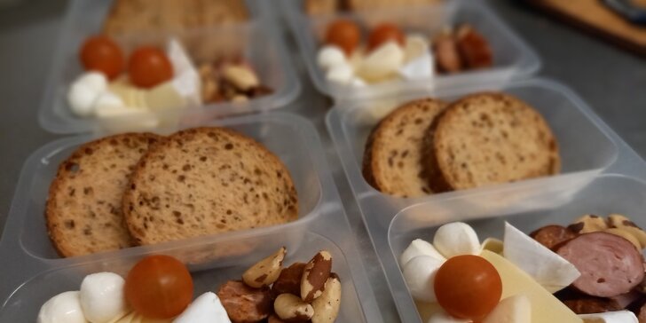 Krabičková low carb dieta na týden nebo měsíc: snídaně, obědy a večeře na pracovní dny