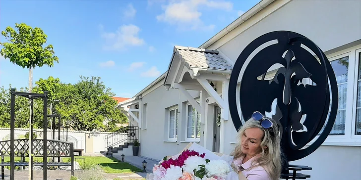 Kurzy floristiky: naučte se vázat kytici pod profesionálním dohledem