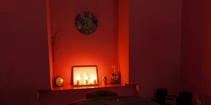 Hodina božské relaxace pro 2 osoby: masáž tajemná, klasická i Lomi Lomi