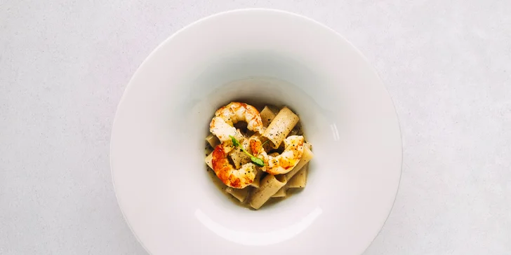 Tříchodové menu a neomezený vstup do wellness v krásném hotelu