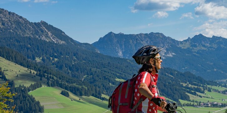 3* hotel v Dolomitech: ideální pro cyklisty i pěší turistiku, polopenze