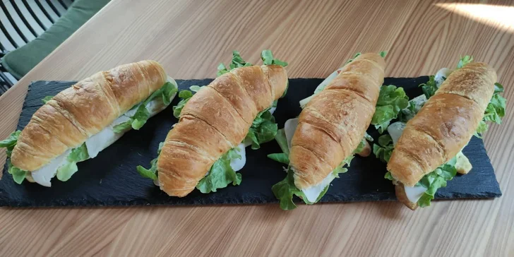 Moderní bistro v centru Prostějova: otevřený voucher v hodnotě až 350 Kč na cokoliv