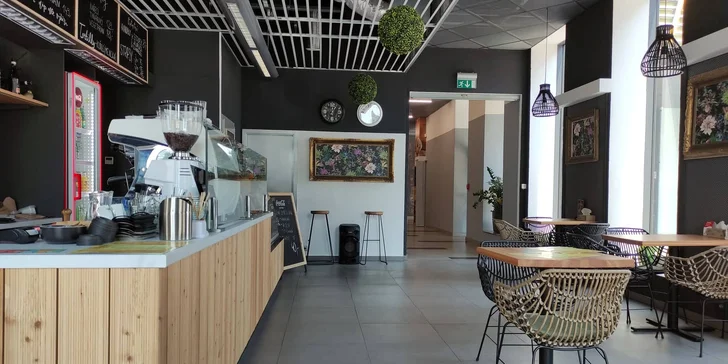 Moderní bistro v centru Prostějova: otevřený voucher v hodnotě až 350 Kč na cokoliv