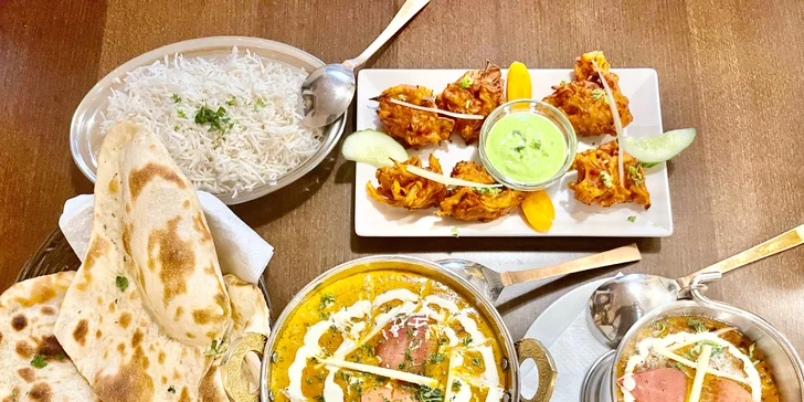 Indické degustační menu: chicken malika, dal butter i kulfi jako dezert