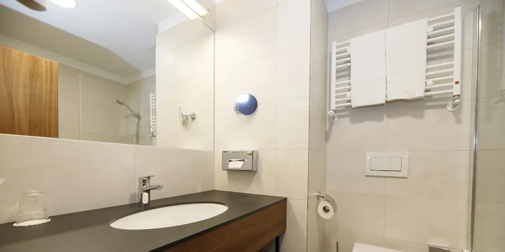Pobyt na dosah Vyšehradu: 4* hotel se snídaněmi a parkováním zdarma
