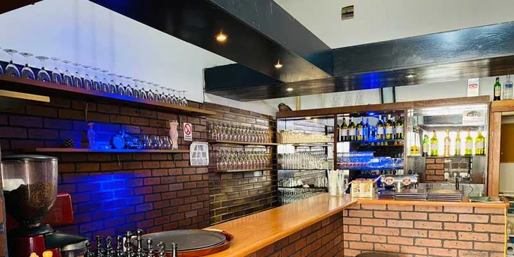 Indické vegetariánské a masové menu pro 2 osoby na Vinohradech