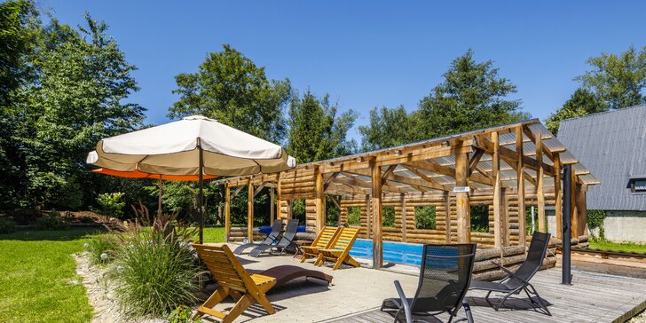 Relax i turistika v Beskydech: polopenze, wellness nebo pivní koupel a v létě bazén