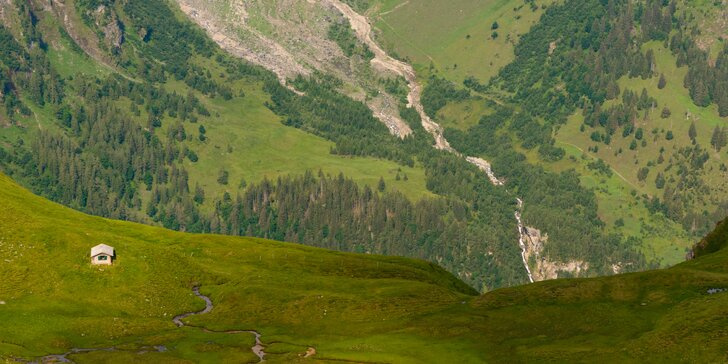 Dovolená v Kitzbühelských Alpách: horský hotel s polopenzí, wellness a kartou plnou slev