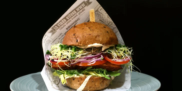Burger dle výběru z 6 druhů, limonáda i opečené brambory pro 1 či 2 osoby