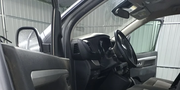 Auto jako nové: čištění interiéru i exteriéru vozu i s nanesením keramického sealentu