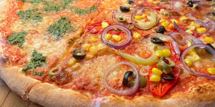 Standardní nebo maxi pizza na Jiřího z Poděbrad: 5 druhů včetně špenátové a Havaje