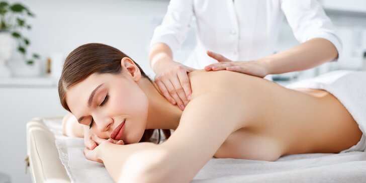 50–90 minut relaxační masáže na Vinohradech: klasická, těhotenská i lymfatická