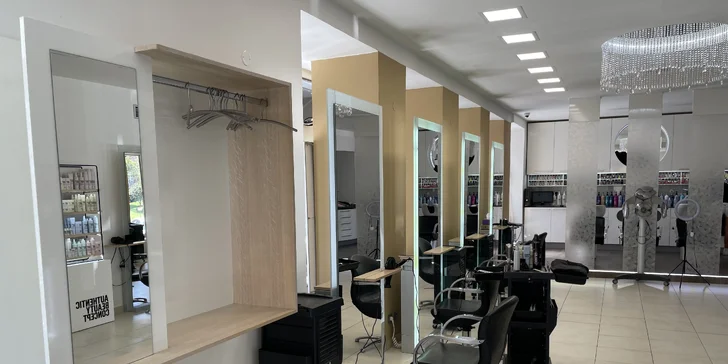 Pěkná barva i v zimě: Permanentka do solária na 60–250 minut
