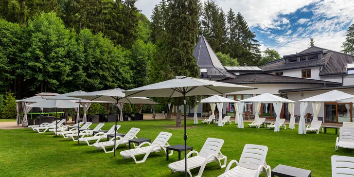 Pobyt v lázeňském městě Kudowa-Zdrój: polopenze, wellness s bazény, saunami a vířivkami i masáž