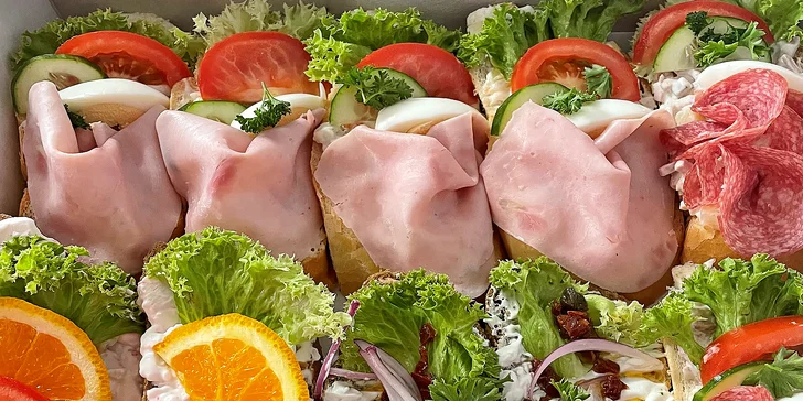 Oslňte návštěvu skvělým pohoštěním: 10 chlebíčků z Cukrárny Lilly
