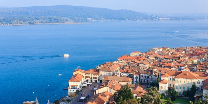 Pobyt v centru historického města Arona na severu Itálie: polopenze a výhled na jezero Maggiore