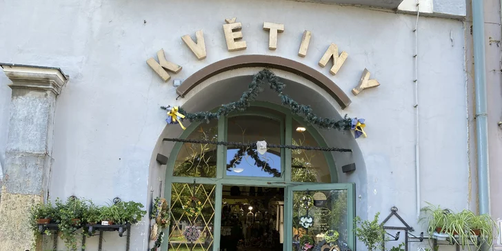 Otevřený voucher na vazbu smuteční, svatební i luxusní reprezentativní kytice, 300-1000 Kč