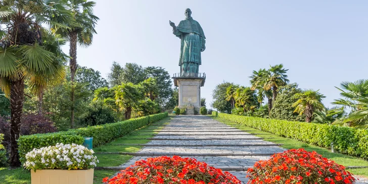 Pobyt v centru historického města Arona na severu Itálie: polopenze a výhled na jezero Maggiore