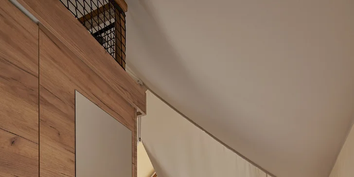 Glamping ve zbrusu novém resortu na jihu Rakouska: luxusní stan nebo tree house, vstupy do vodního světa