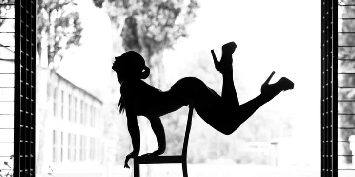 Cvičení i zábava: 1-5 lekcí jógy, chair dance či dance aerobicu a cardio boxu