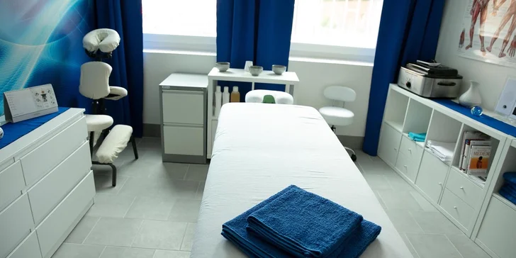 Balíček plný hýčkání a relaxace: perličková lázeň, infrasauna a masáž celého těla