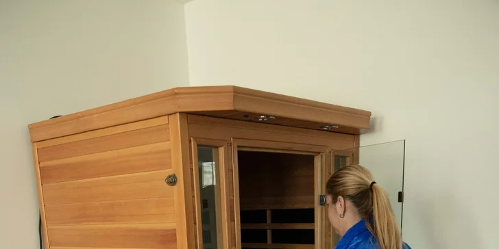 Balíček plný hýčkání a relaxace: perličková lázeň, infrasauna a masáž celého těla