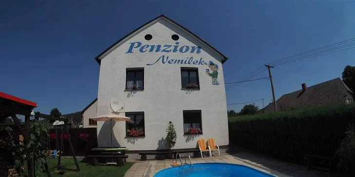 Pobyt na Šumavě ve vybaveném apartmánu s kuchyňkou až pro 6 osob
