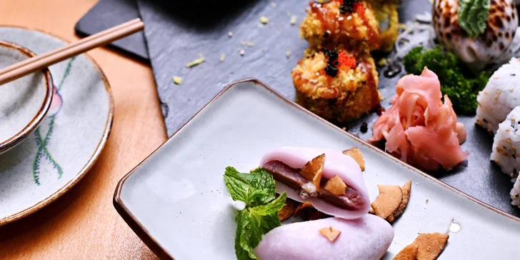Sety v dejvickém Sushi DuHa: 17–32 rolek, miso polévky i lososový tartar